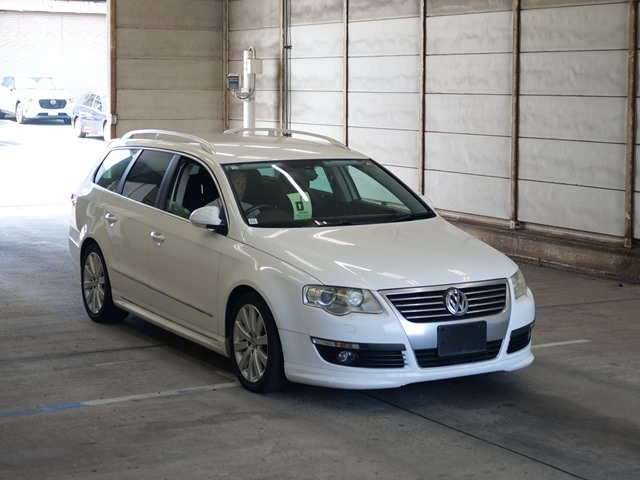 VOLKSWAGEN PASSAT VARIANT 2010