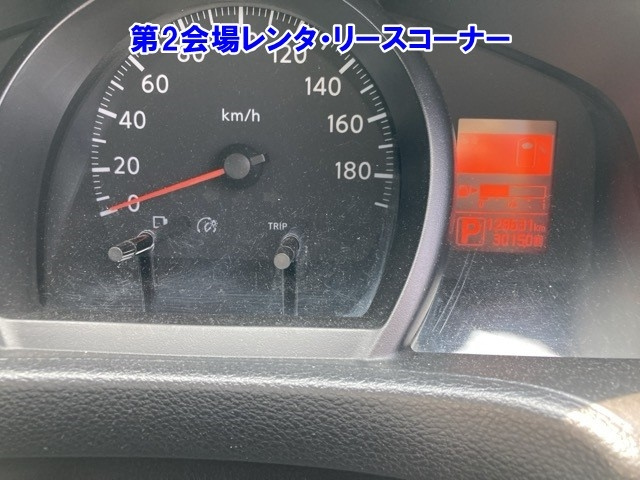 NISSAN NV200 2018