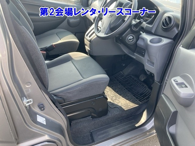 NISSAN NV200 2020