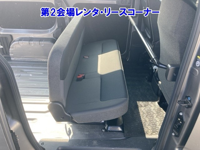 NISSAN NV200 2020