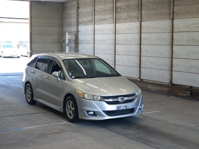 HONDA STREAM 2010