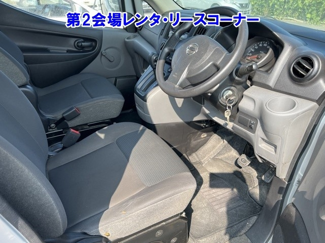 NISSAN NV200 2018