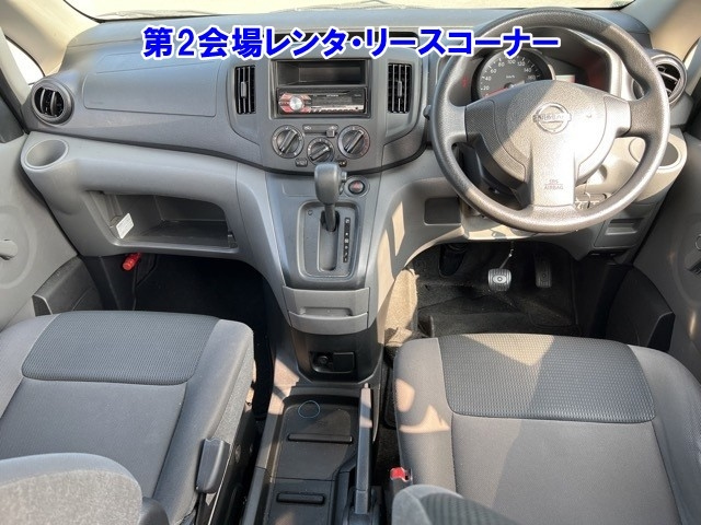 NISSAN NV200 2018
