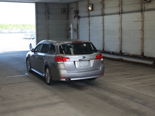SUBARU LEGACY 2010