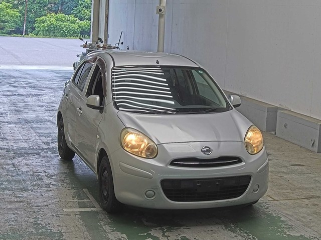 NISSAN MARCH 2011