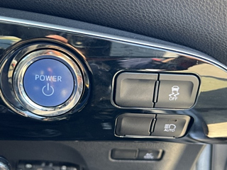 TOYOTA PRIUS 2021