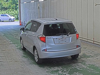 TOYOTA RACTIS 2011