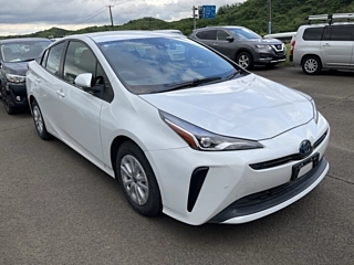 TOYOTA PRIUS 2021