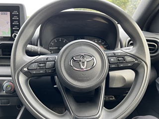 TOYOTA YARIS 2021