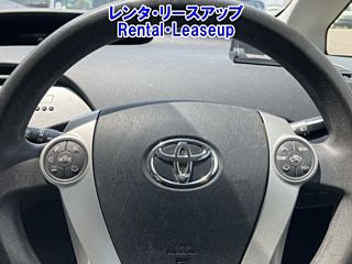 TOYOTA PRIUS 2013