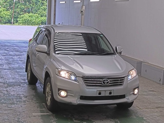TOYOTA VANGUARD 2011