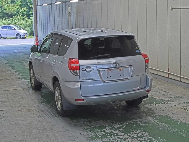 TOYOTA VANGUARD 2011