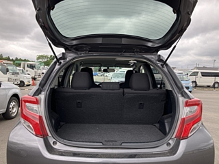TOYOTA VITZ 2016