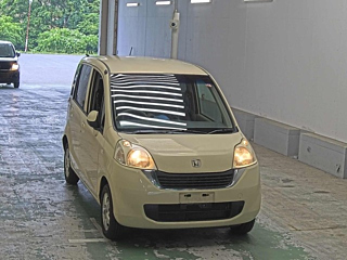 HONDA LIFE 2010