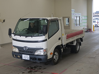 HINO DUTRO 2011