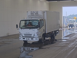 ISUZU ELF 2019