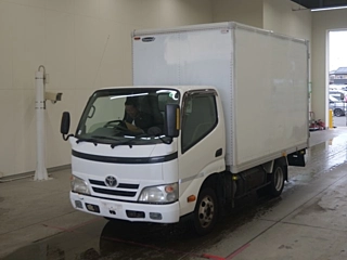 TOYOTA DYNA