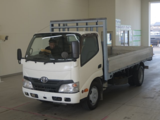TOYOTA DYNA 2012