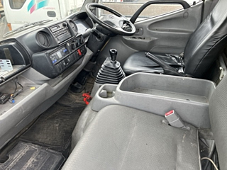 TOYOTA DYNA 2012