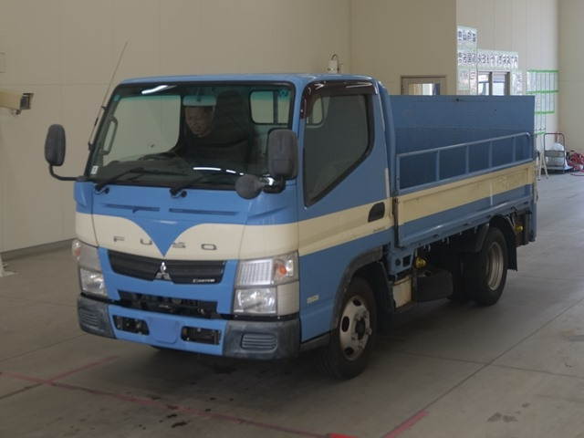 MITSUBISHI CANTER 2014