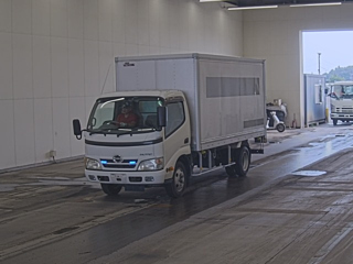 HINO DUTRO 2011