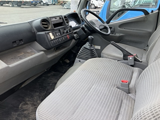 TOYOTA DYNA 2017