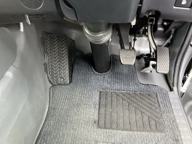 TOYOTA COASTER 2024