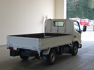 TOYOTA DYNA 2010