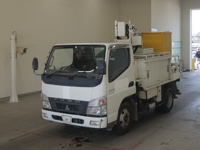 MITSUBISHI CANTER 2009