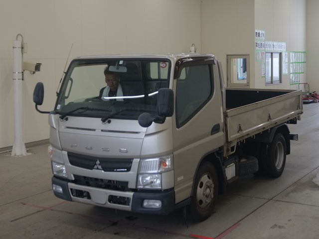 MITSUBISHI CANTER 2014
