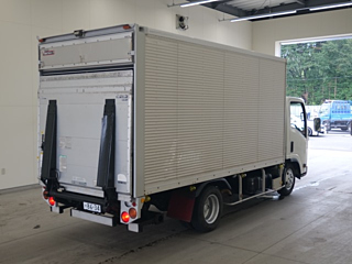 ISUZU ELF 2011