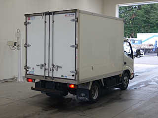 TOYOTA DYNA 2017