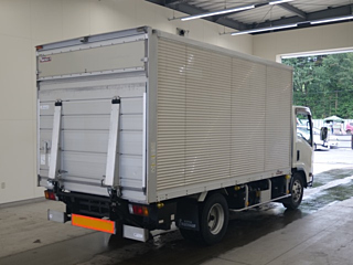 ISUZU ELF 2017