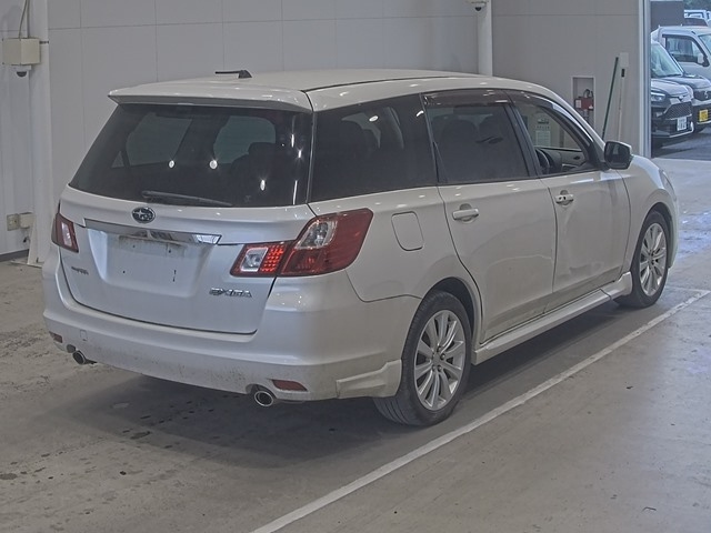 SUBARU EXIGA 2012