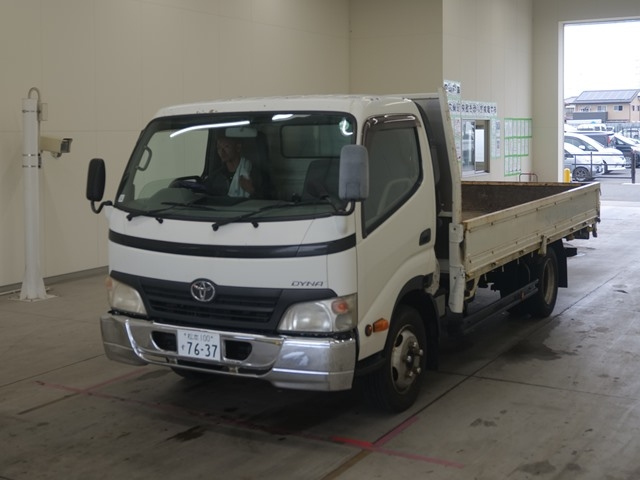 TOYOTA DYNA 2009
