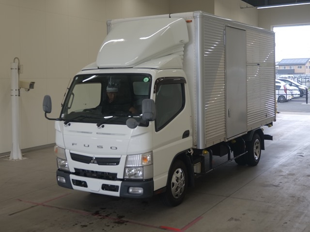 MITSUBISHI CANTER 2018