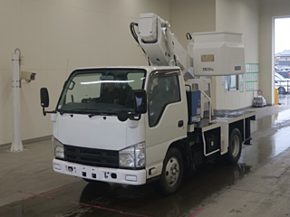 ISUZU ELF 2013
