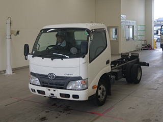 TOYOTA DYNA 2018