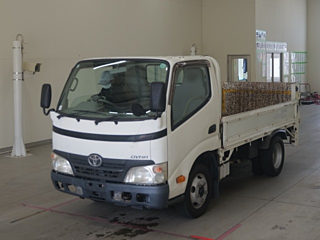 TOYOTA DYNA 2010