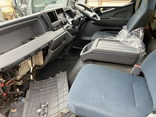 MITSUBISHI CANTER 2015