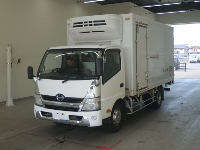HINO DUTRO 2014