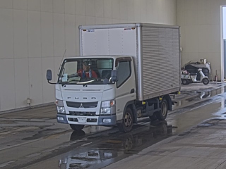 MITSUBISHI CANTER 2013
