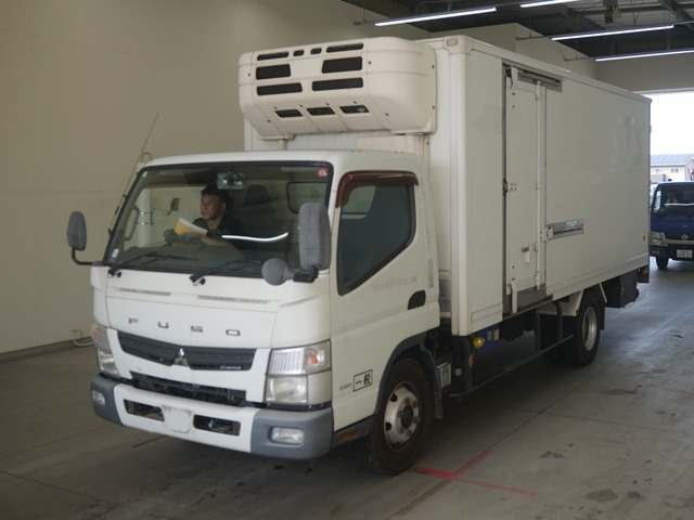 MITSUBISHI CANTER 2011