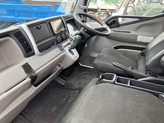 MITSUBISHI CANTER 2019