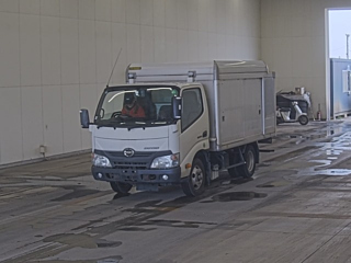 HINO DUTRO 2015