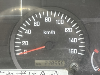 ISUZU ELF 2008