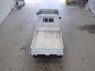 MAZDA BONGO 2010