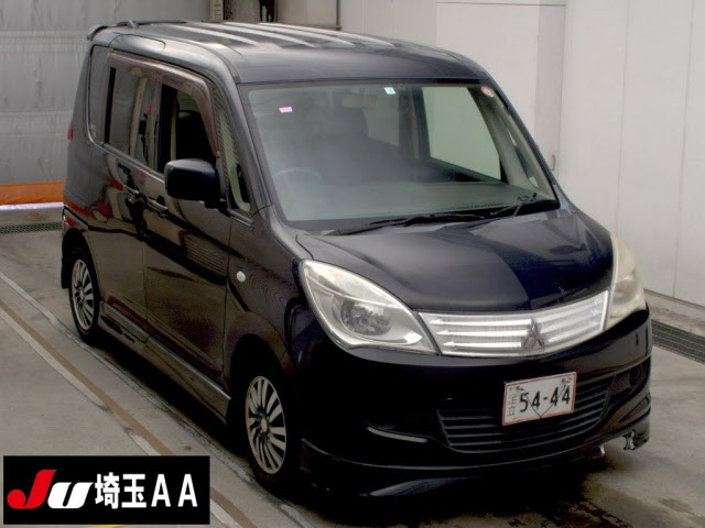 MITSUBISHI DELICA D2 2012