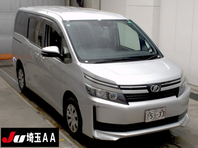 TOYOTA VOXY 2016
