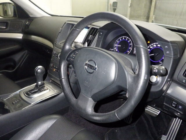 NISSAN SKYLINE 2012